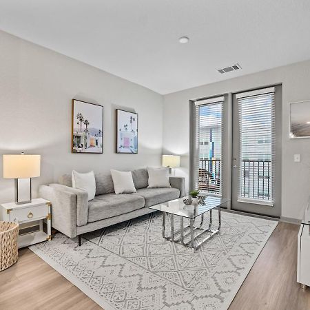 Tropicana Field 1 Bed In Downtown St Pete With Free Parking เซนต์ปีเตอร์สเบิร์ก ภายนอก รูปภาพ
